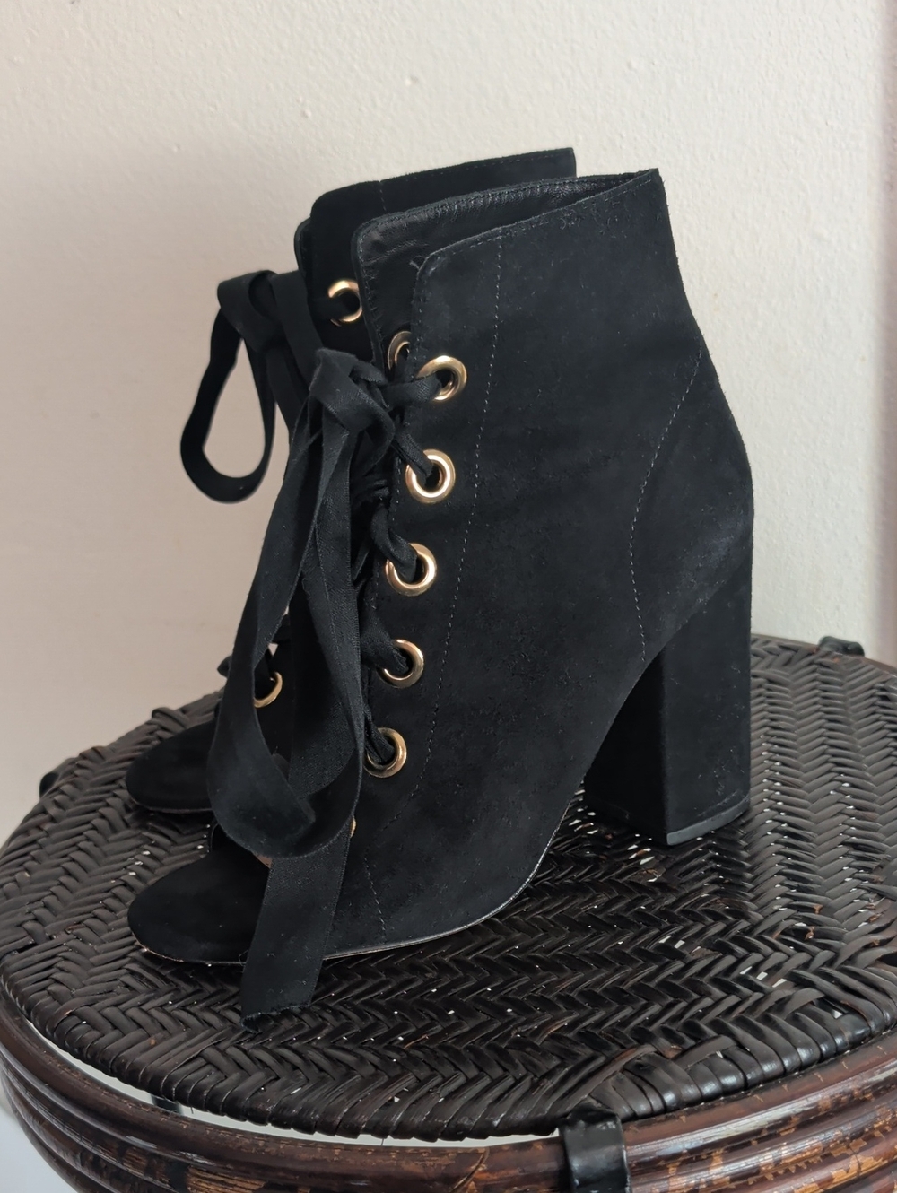 Ulla Johnson Women Size 37 = US 7 Open Toe Lace Up Heels Black
